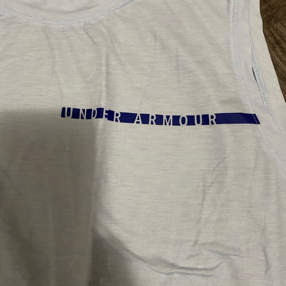 Medium Under Armour Tank - Picture 2 of 2